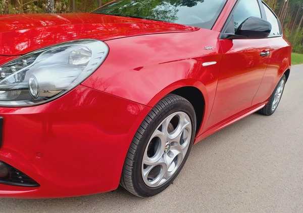 Alfa Romeo Giulietta cena 49700 przebieg: 100000, rok produkcji 2015 z Tuchola małe 466